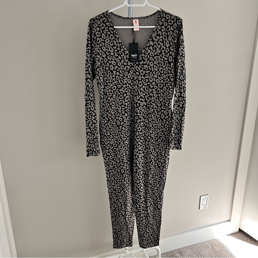 ✨Brand New✨ Smash + Tess Jumpsuit - Small - Picture 6 of 6